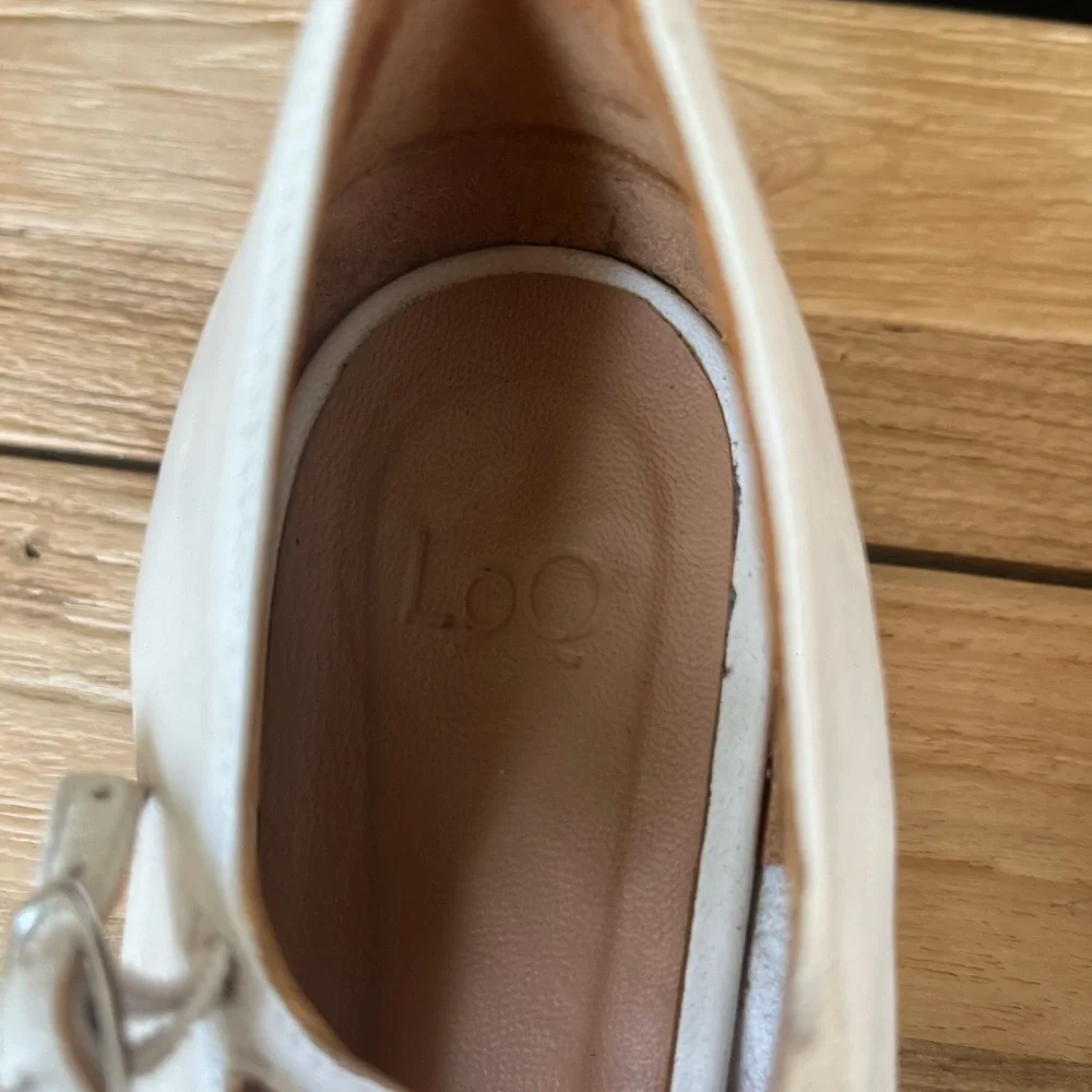 LoQ Ema Mary Jane Heel in Hueso - Picture 8 of 10